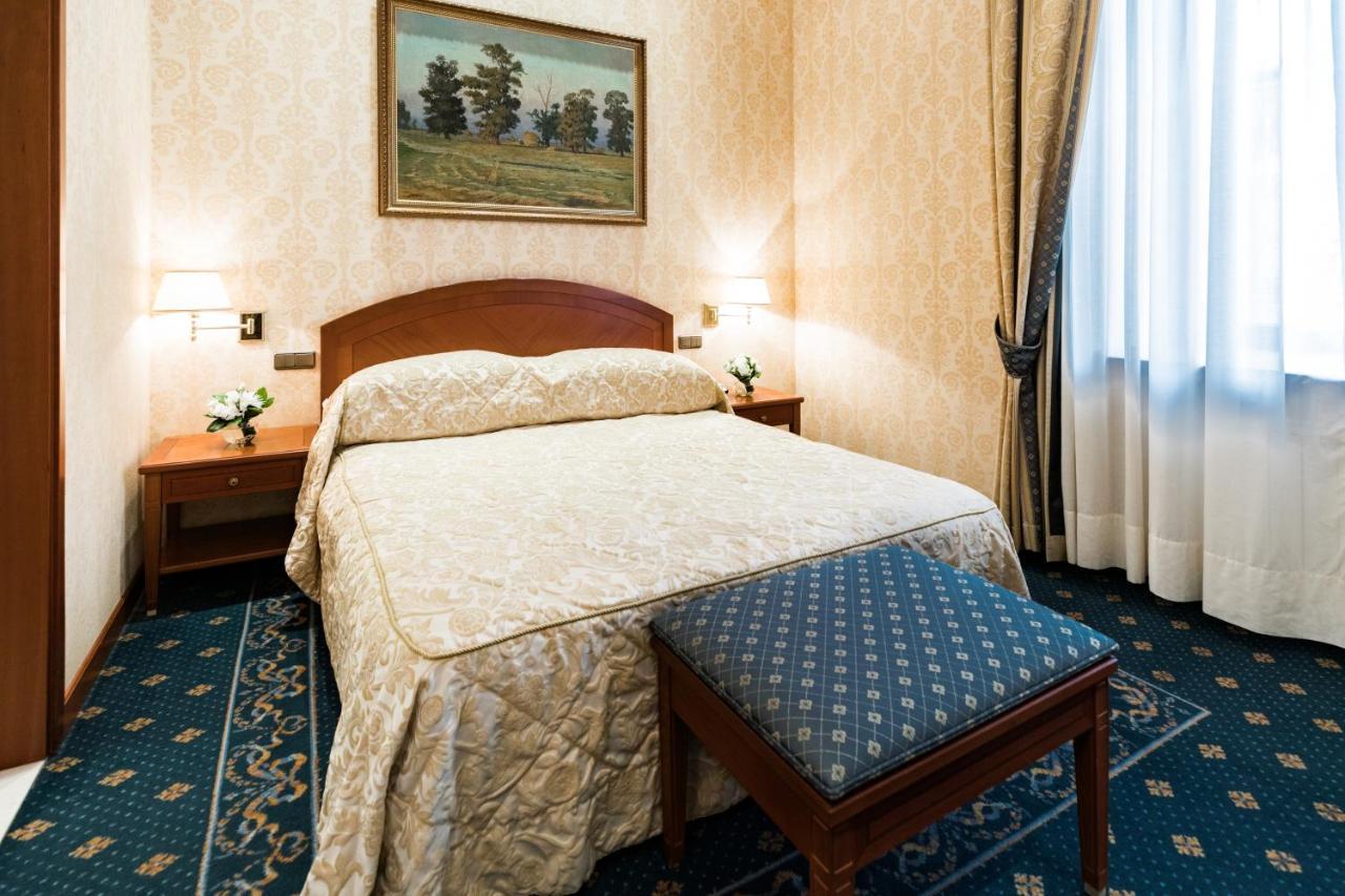 Premier Palace Hotel Киев Екстериор снимка
