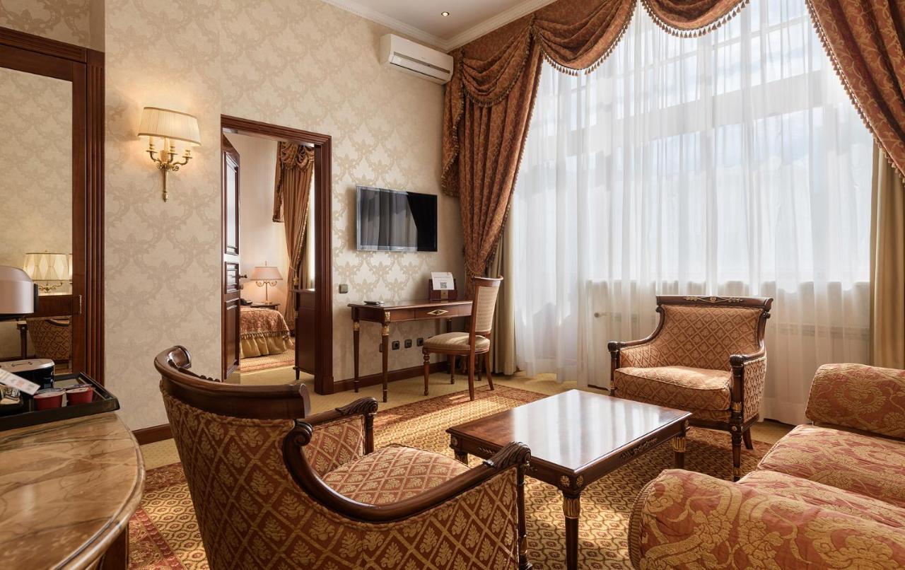 Premier Palace Hotel Киев Екстериор снимка
