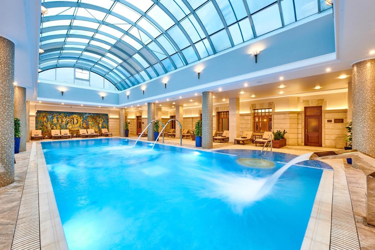 Premier Palace Hotel Киев Екстериор снимка