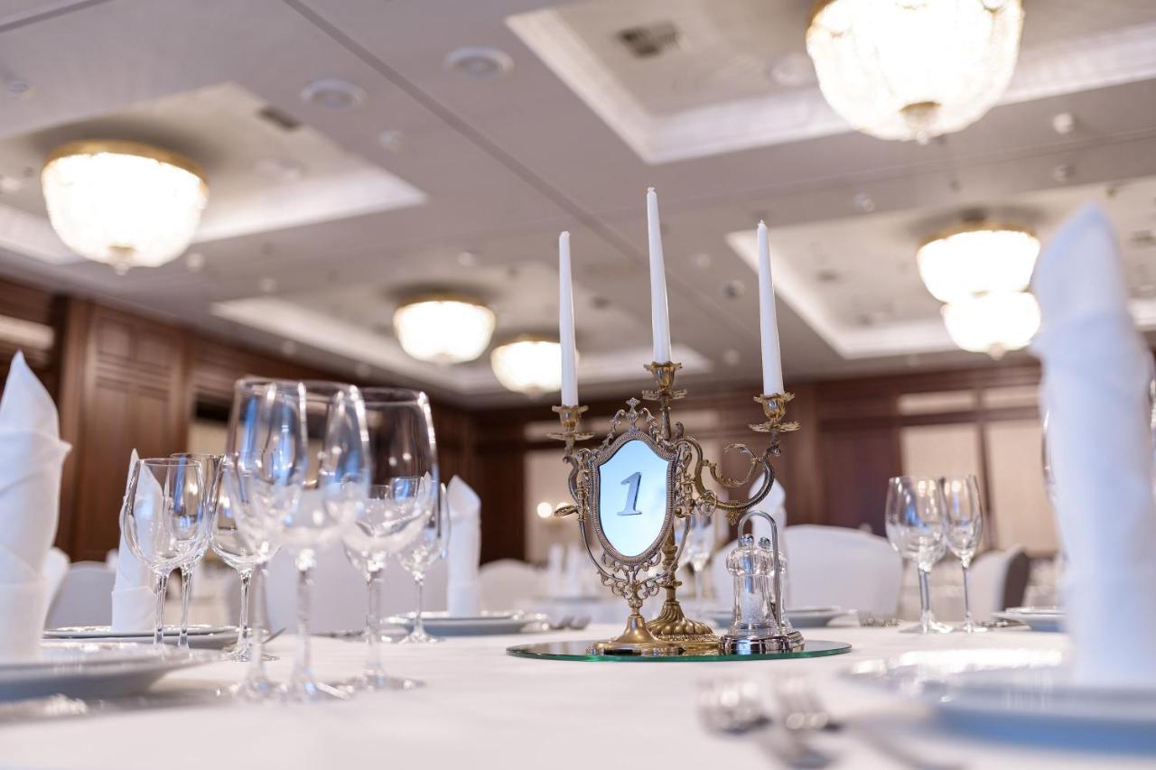 Premier Palace Hotel Киев Екстериор снимка