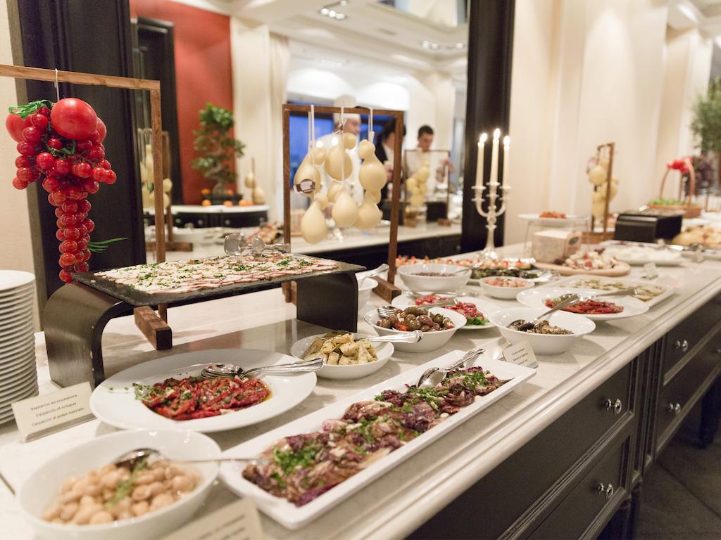 Premier Palace Hotel Киев Екстериор снимка